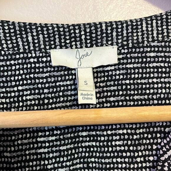 Joie Peterson 100% Silk Long Sleeve Printed Blouse Office Work Black Gray Small - Picture 4 of 11